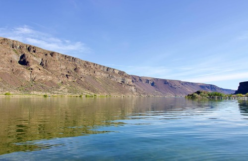 Coulee City House | Cabin at Blue Lake in Central Washington (Cabin 4)