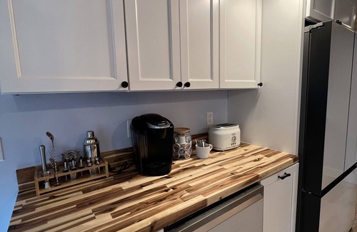 Naples Cabin | Cabin at Sunshine-Situated on the Sandy Shore of Long Lake