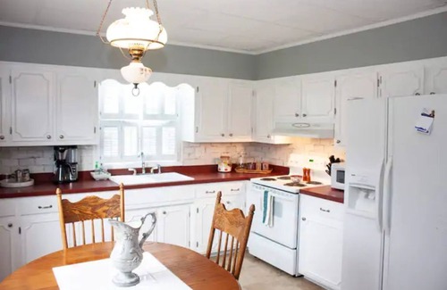 Springfield House | Cabin Chic on Main
