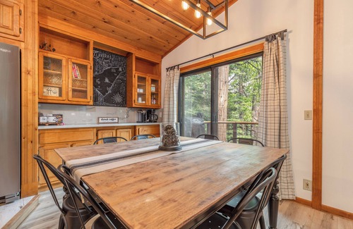 Dorrington Cabin | Cabin close to Bear Valley Game Room,Pets,EV Friendly Rec Center Access