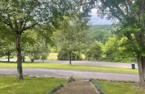 Woodville Cabin | Cabin Creek