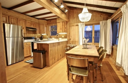 Stockbridge House | CABIN FEVER IN STOCKBRIDGE
