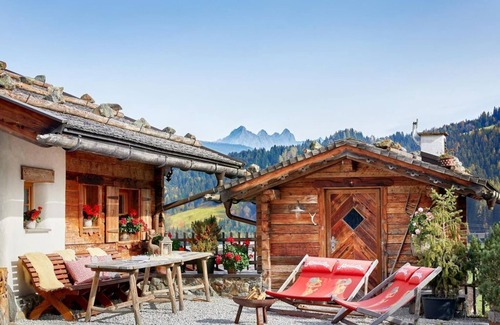 Hundsdorfl Apartment | Cabin for 6-8 persons (3 bedrooms, 3 bathrooms, 4 WC) - Almdorf Flachau and Promi Alm