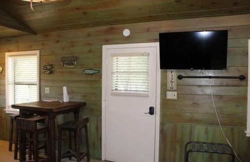 Dennis House | Cabin Four On Stony Point