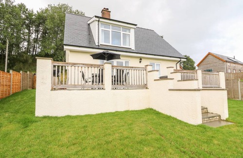 Llanddewi Ystradenny Cottage | Cabin ∙ 3 bedrooms ∙ 7 guests