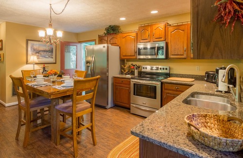 Mill Ridge Cabin | Cabin Getaway in Heart of Blue Ridge Mountains