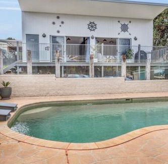 Tathra House | Cabin Getaway in Tathra