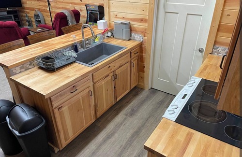Johnson County House | Cabin Getaway