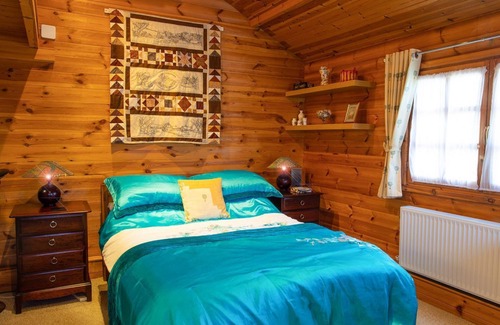 East Dereham Cottage | Cabin Hideaways offer the perfect escape from the stresses of daily living while being in the perfec