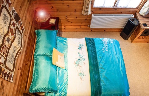 East Dereham Cottage | Cabin Hideaways offer the perfect escape from the stresses of daily living while being in the perfec