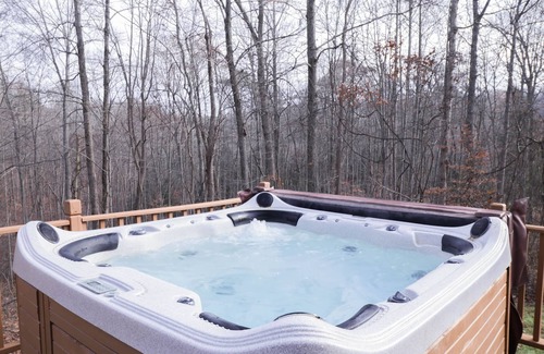 Rockbridge Cottage | Cabin. Hocking county ,private , secluded. Family, Friends.