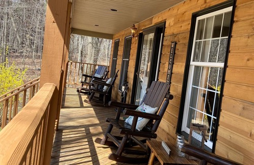Rockbridge Cottage | Cabin. Hocking county ,private , secluded. Family, Friends.