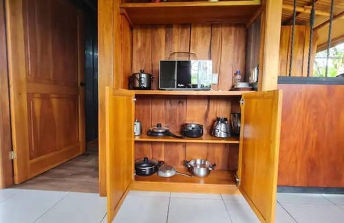 La Fortuna Cabin | Cabin in La Fortuna, Costa Rica. Cabin Ceiba EcoContainer in La Fortuna
