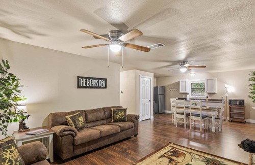 Mena House | Cabin in Ouachita Mountains near State Park