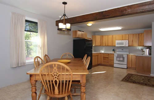 Cascade County House | Cabin in the heart of the The Little Belts