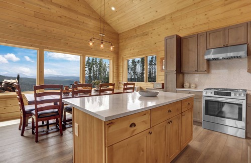 Eagle County Cabin | Cabin in the White River National Forest LUXURY IN THE VAIL COLORADO BACKCOUNTRY