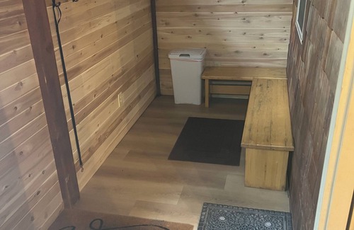 Crawford County Cabin | CABIN IN THE WOODS 3-2, Sleeps 8, 10 acres, pet friendly close to ORV trails!