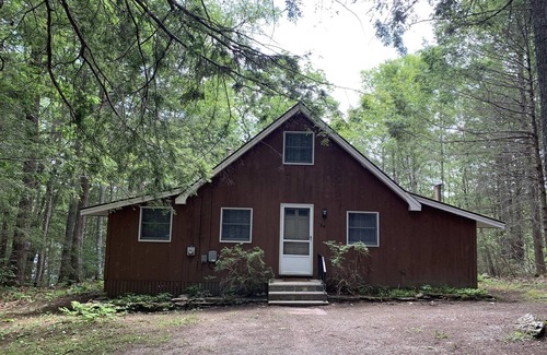 Bristol House | Cabin in the woods/Bristol
