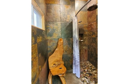 Tyendinaga Cabin | Cabin in the Woods Private Beach Hangout & Sauna