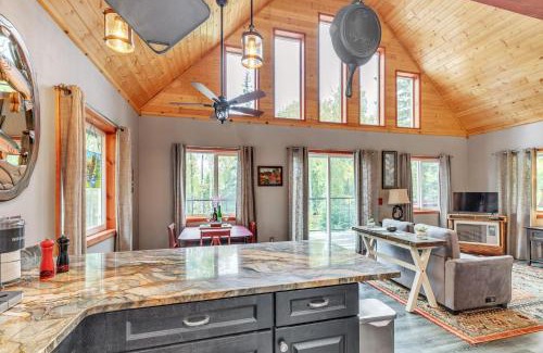 Big Lake House | Cabin in the Woods cabin