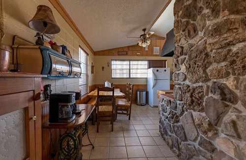 Jenkins House | Cabin in the woods close to Table Rock Lake