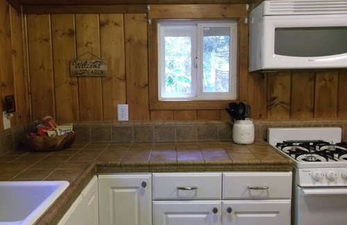 Coarsegold Cabin | Cabin in the Woods Near Yosemite