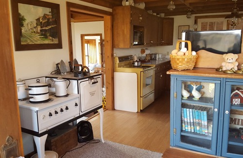 Bartlesville Cabin | Cabin in the Woods - 10 minutes to Bartlesville