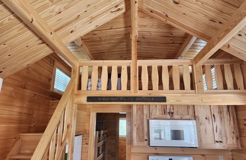 Core Creek Cabin | Cabin: Lower Winter prices! Snowbirds Welcome! Bring your boat for fall fishing