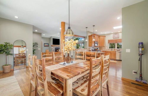 Estes Park House | Cabin minutes from downtown Estes Park and RMNP