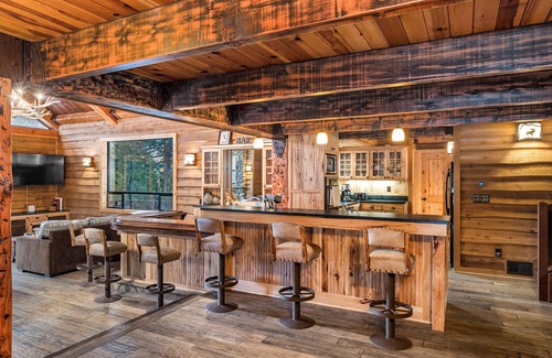 Cold Springs Cabin | Cabin Near Dodge Ridge+Hot Tub+Pool Table+Sledding