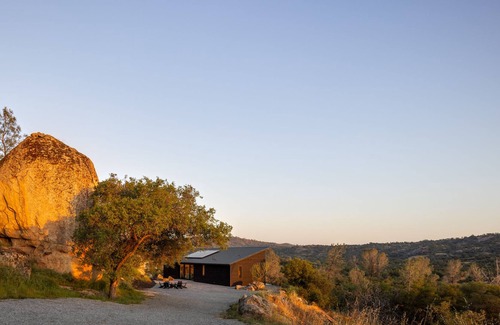 Yosemite Lakes Cabin | Cabin near Yosemite: 17 Acres of Stunning Views