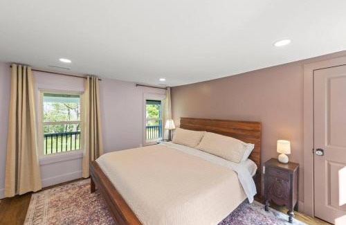 Maurertown House | Cabin on 17 acres by National Forest