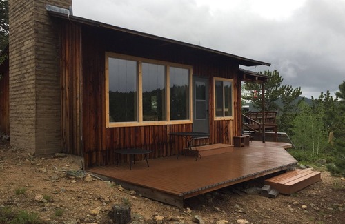 Ward House | Cabin on 200 acre Nature Preserve