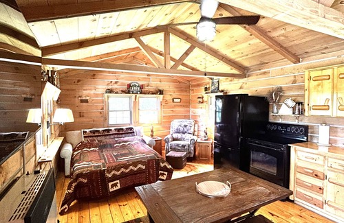 Laketon Cabin | Cabin on 22 Acres near Eel River: Sleeps 4, Trails, Nature, Fishing!