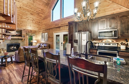 Sevierville Cabin | Cabin On A Creek! 2mi To Dolly, Pickleball & More!