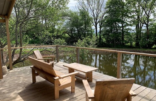 Torrington Cabin | Cabin on a Lake