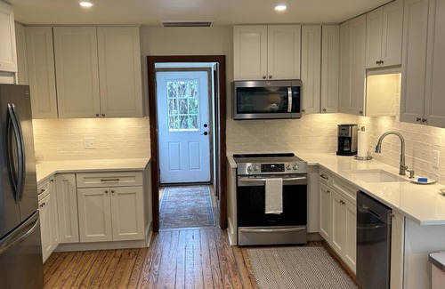 Huger Cabin | Cabin on French Quarter Creek with boat ramp and beautiful view