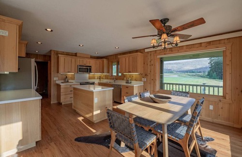 Sublette County Cabin | Cabin on Private Ranch Sleeps 10