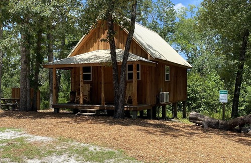 Hubert Cabin | Cabin on Queens Creek