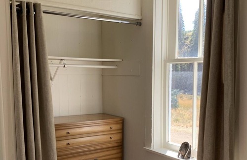 Creede Cabin | Cabin on Rio Grande River with private fishing right outside your door!