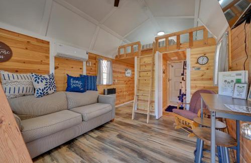 Austinville Apartment | Cabin on Rivers Edge Trail in Steamboat Rock!