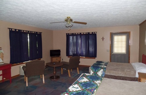 Golconda Cabin | Cabin on the Bluffs of the Ohio
