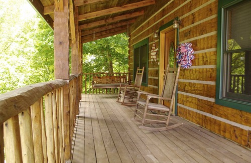 Russell Springs Cabin | Cabin on the Hill family friendly