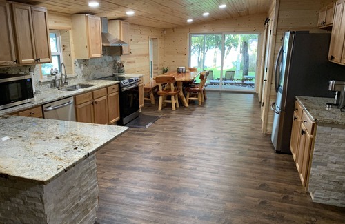 Azle House | Cabin on the Lake