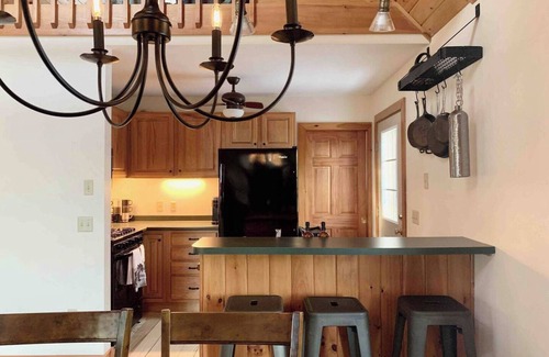 Harrison Cabin | Cabin on the Lake