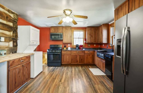 Shanks Cabin | Cabin On The Little Cacapon River