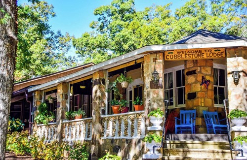 Steelville Cabin | Cabin on the Meramec River - 3