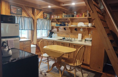Lincoln Cabin | Cabin on the water!
