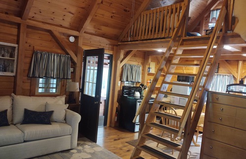 Lincoln Cabin | Cabin on the water!