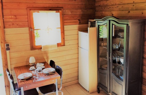 La Salvetat-sur-Agout Ski Chalet | Cabin, private jacuzzi in the heart of the woods
